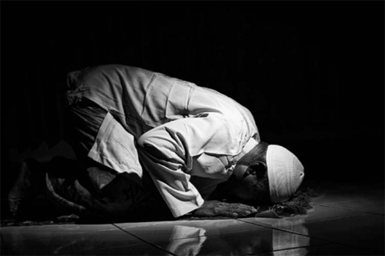 Keutamaan Sholat Tahajud